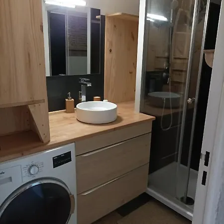 Apartment Escapade Cocooning Residence Avec Piscine Rez De Jardin Fibre Orange *